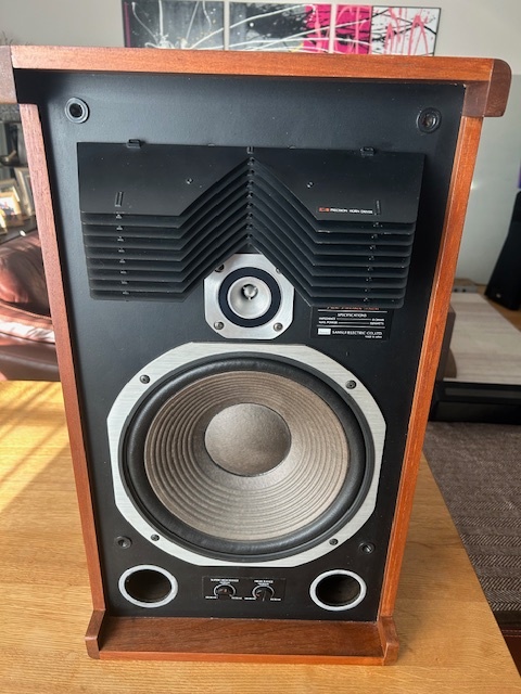 reprosoustava Sansui SP-L550