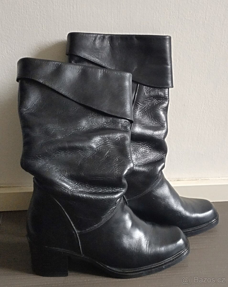 Kozačky dámské černé kožené