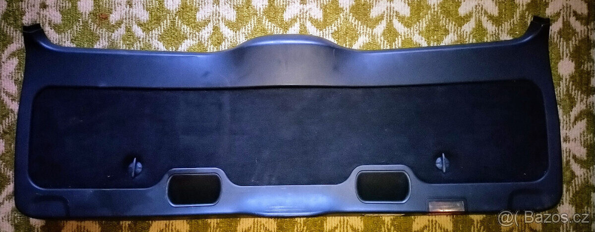Plast do pátých dveří E39 touring