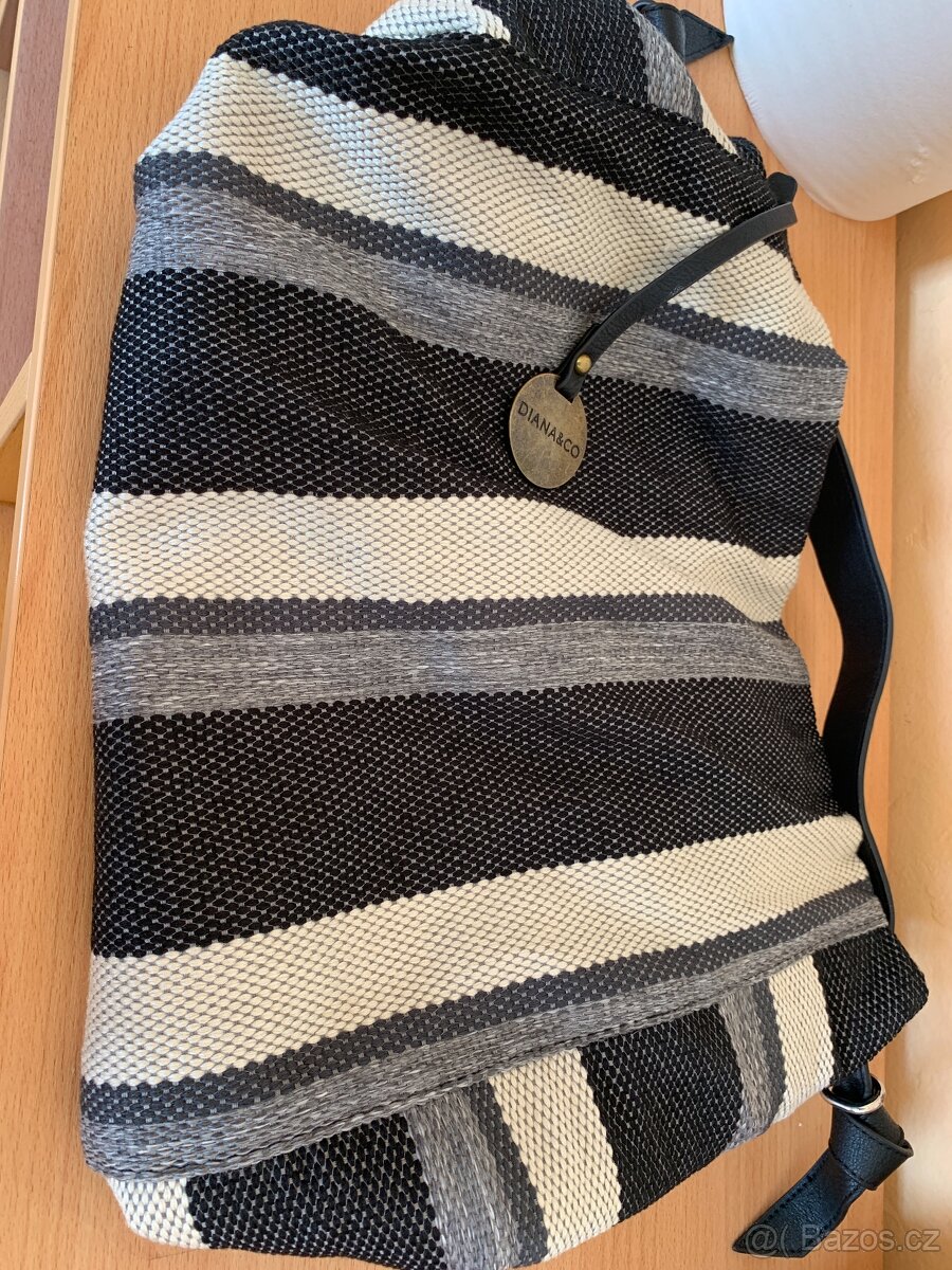 Nova elegantni taška( kabelka)