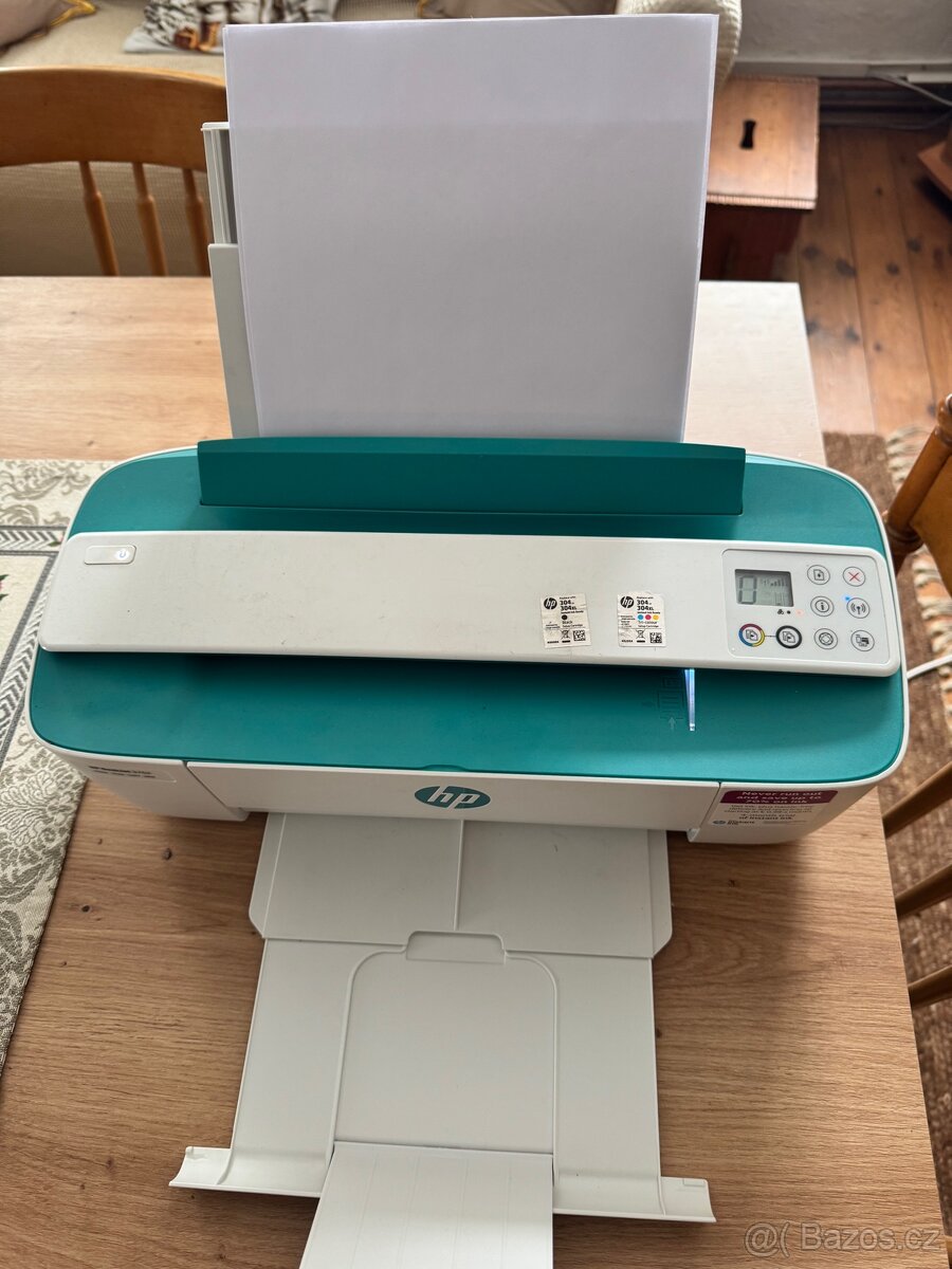 Tiskárna HP DeskJet 3762