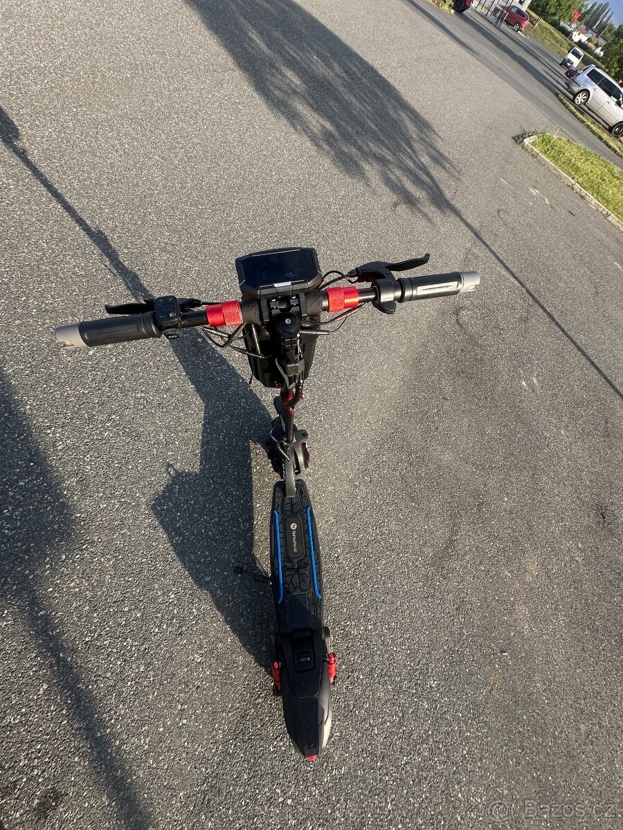iSinwheel GT2 - elektrická koloběžka