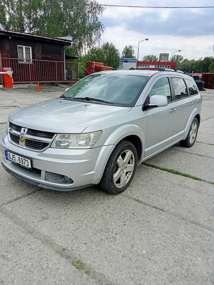 Dodge Journey 2.0 TDI (Fiat Freemont) 7 míst nová STK/ME