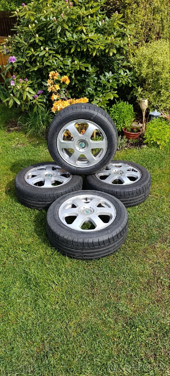 ALU R15 5x100 ET43 s letním pneu 6-7mm