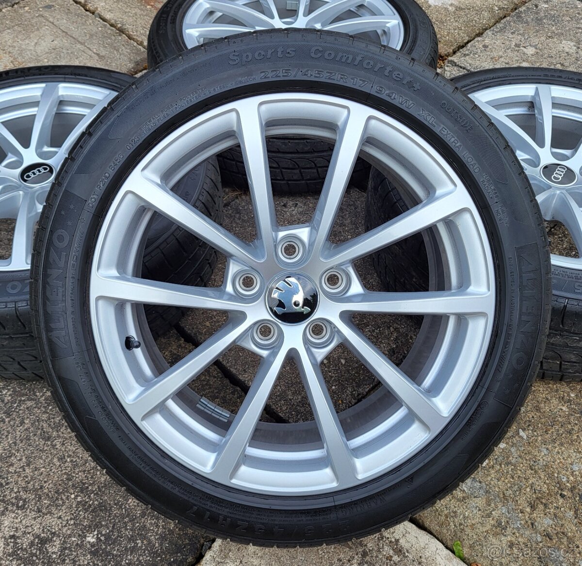 Originál 17" Audi A6 VW Škoda 5x112 letní pneu 5,5-6mm