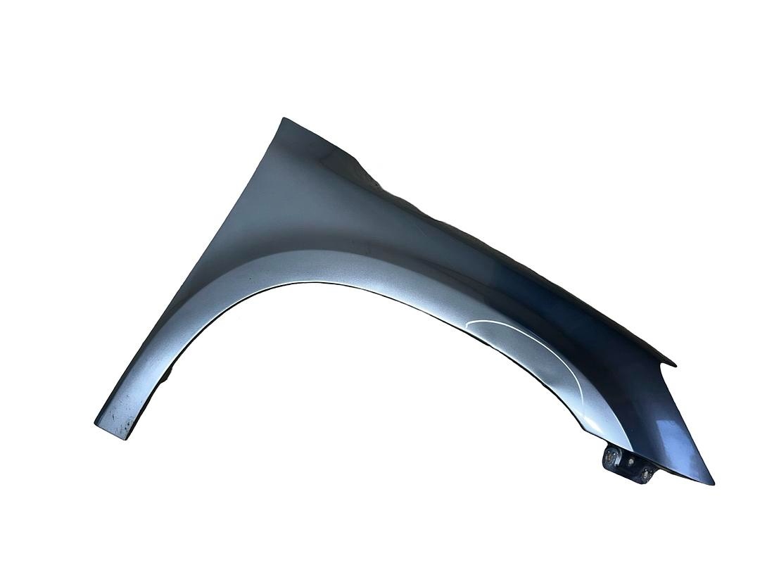 Pravý blatník šedá metalíza LF8L Škoda Yeti 5L r.v. 2011
