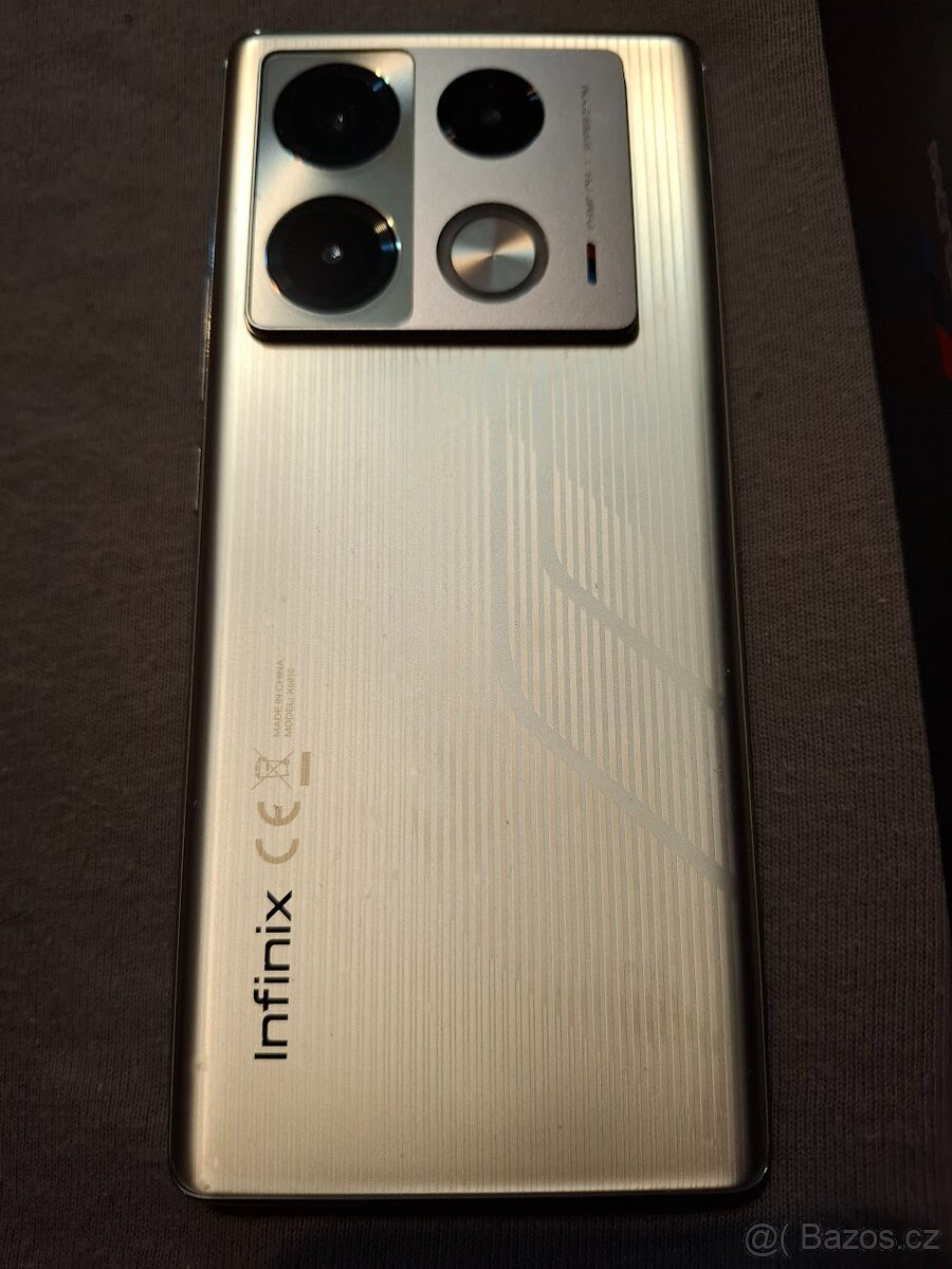 Prodám telefon INFINIX NOTE 40 PRO RACING EDITION