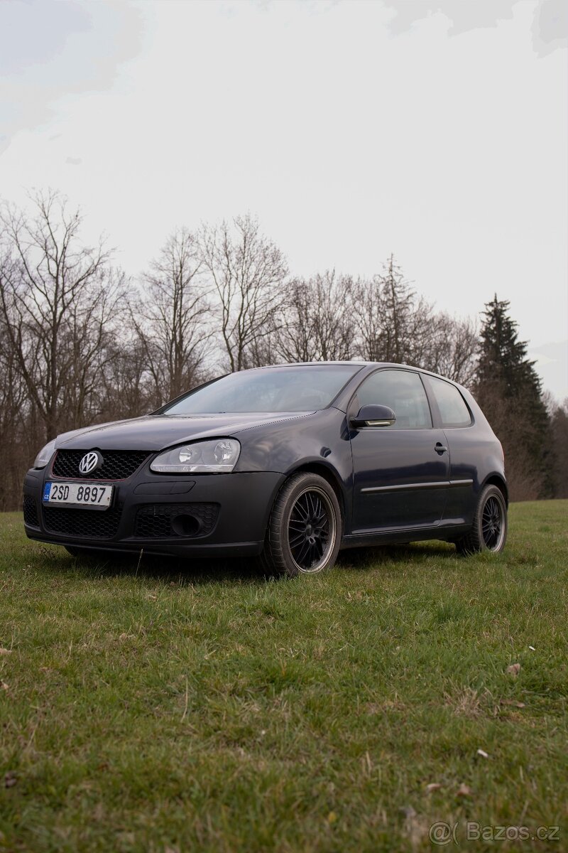 Vw golf V 1.4 55kw - nová STK