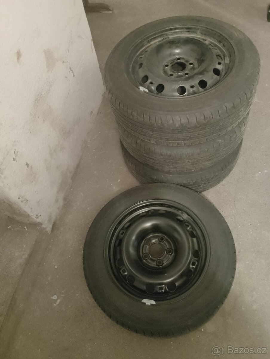 Prodám letní kola na fabii 185/60 R15 84H