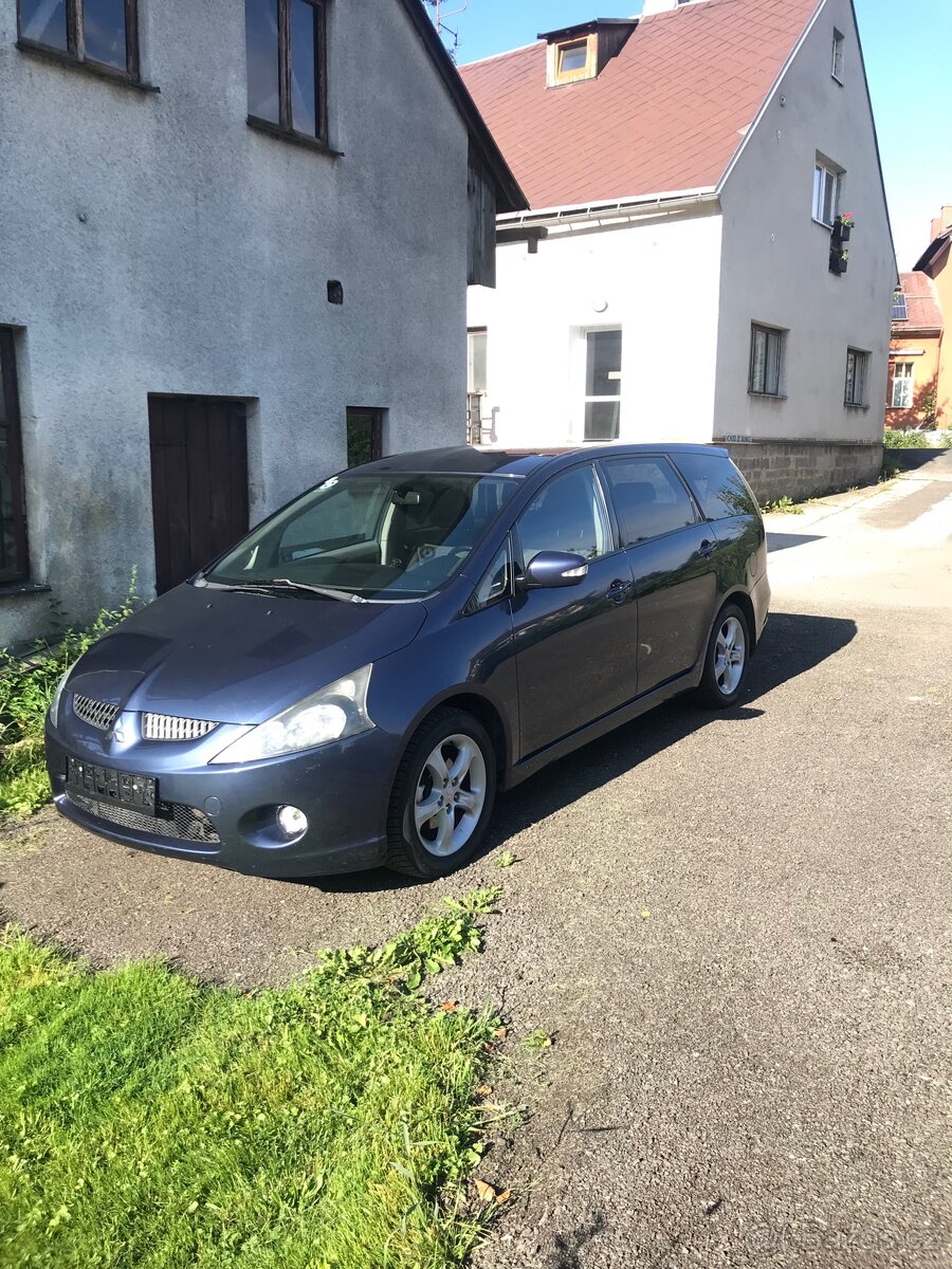 Mitsubishi Grandis, 2.0 DI-D 100 kW, 7 MÍST, WEBASTO