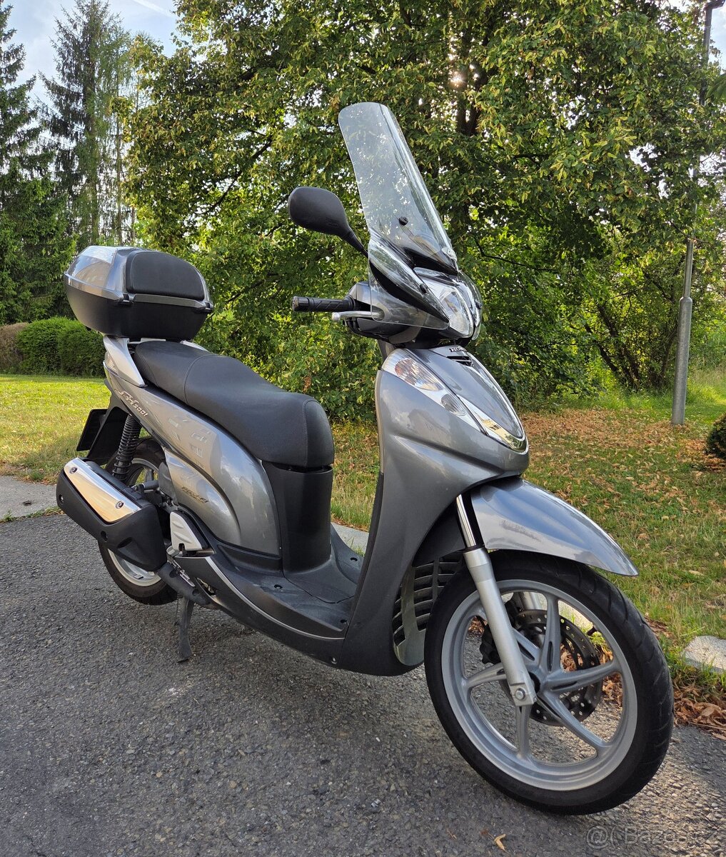 Honda SH300