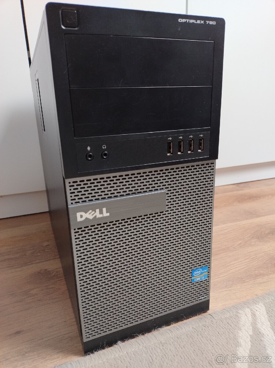 Počítač Intel i5