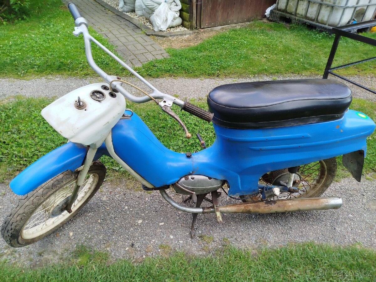 Jawa 50 pionýr (zamluveno)