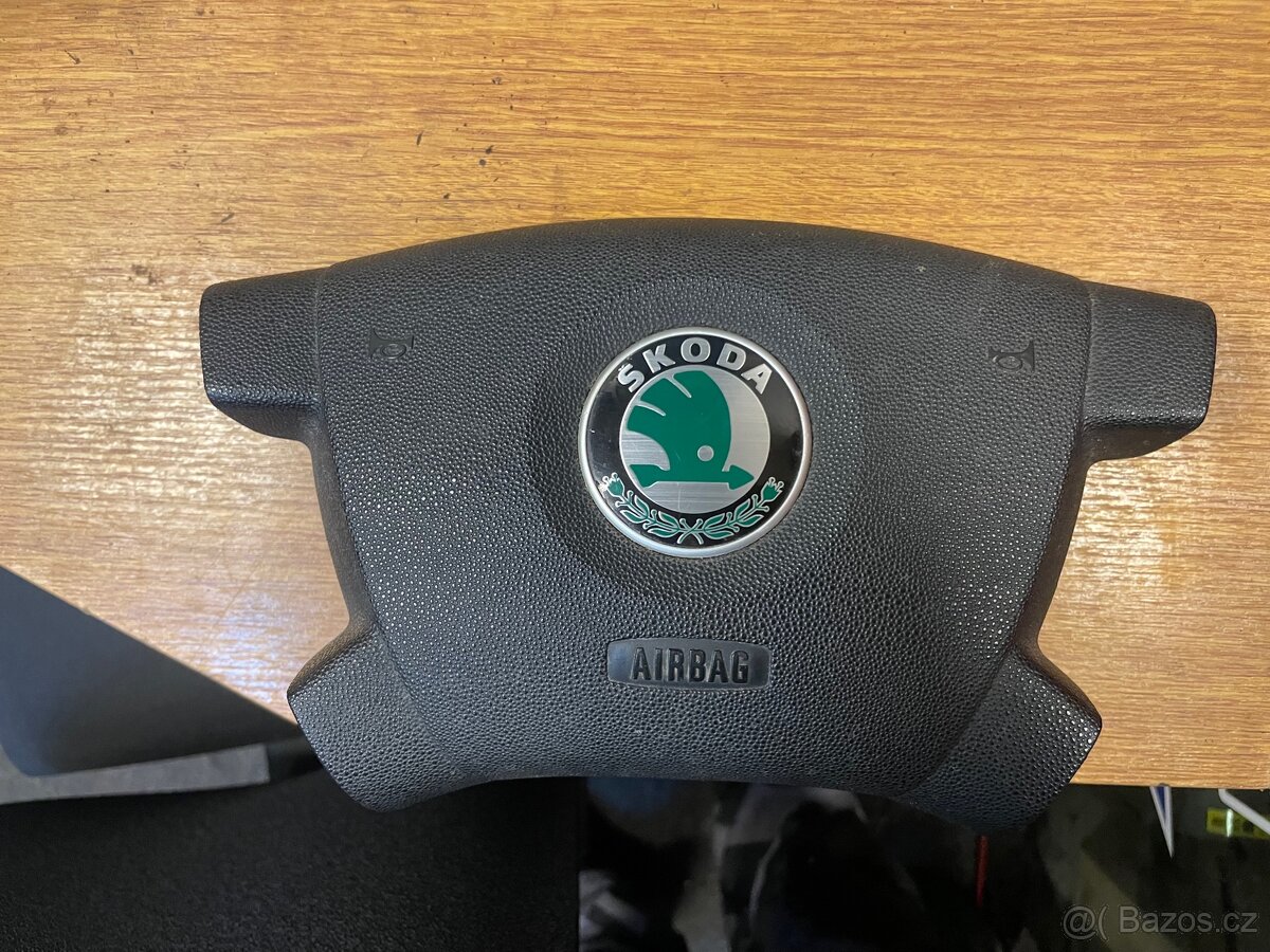 Škoda Fabia 1 airbag řidiče