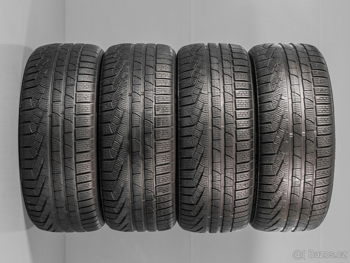255/45/19 R19 zimní PIRELLI pneumatiky 4ks 100V (Z0563)
