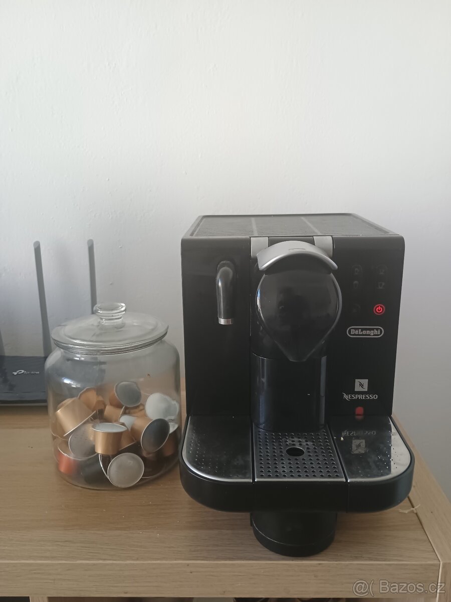 Nespresso kapslový kávovar