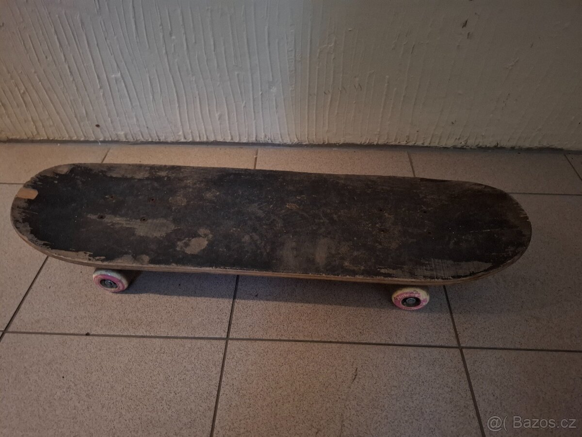 Skateboard