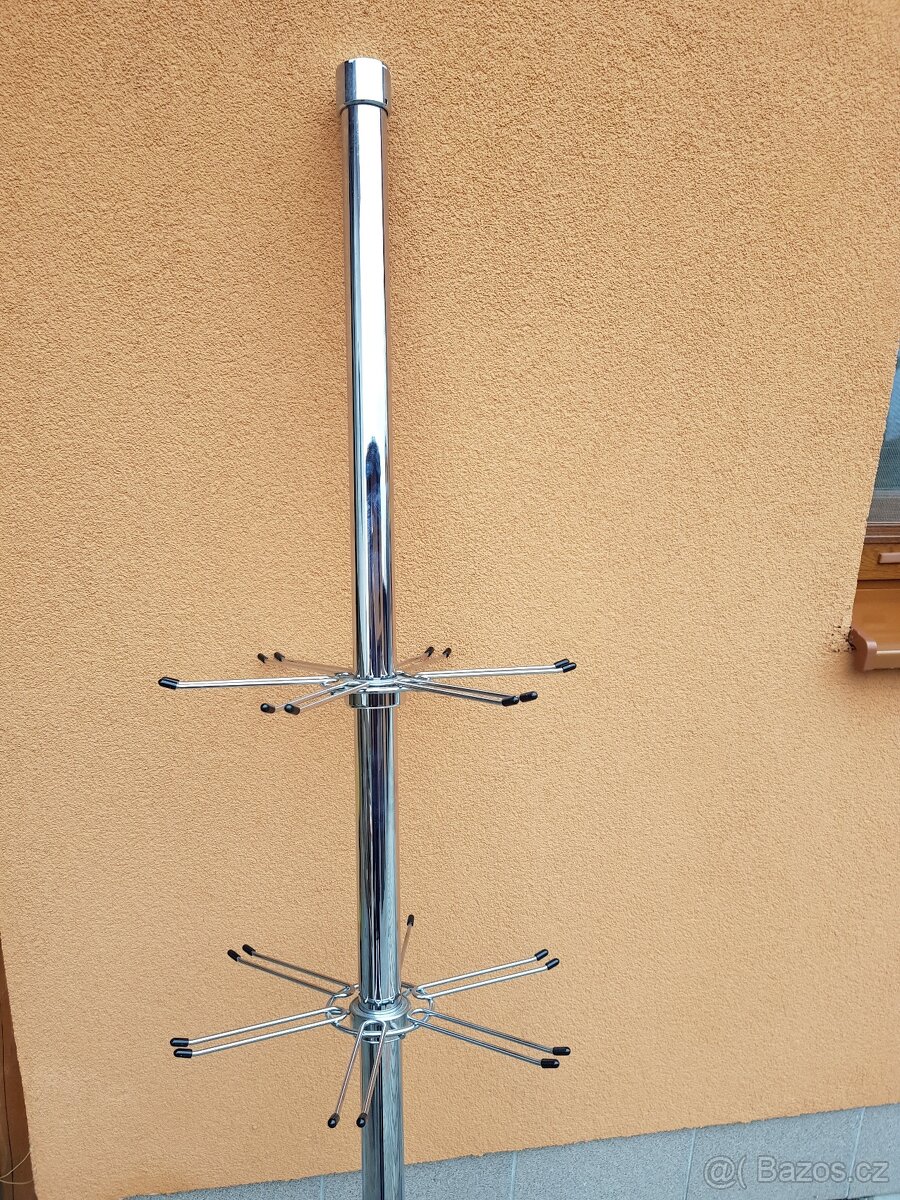 Multifunkční chrom sloup na skleničky