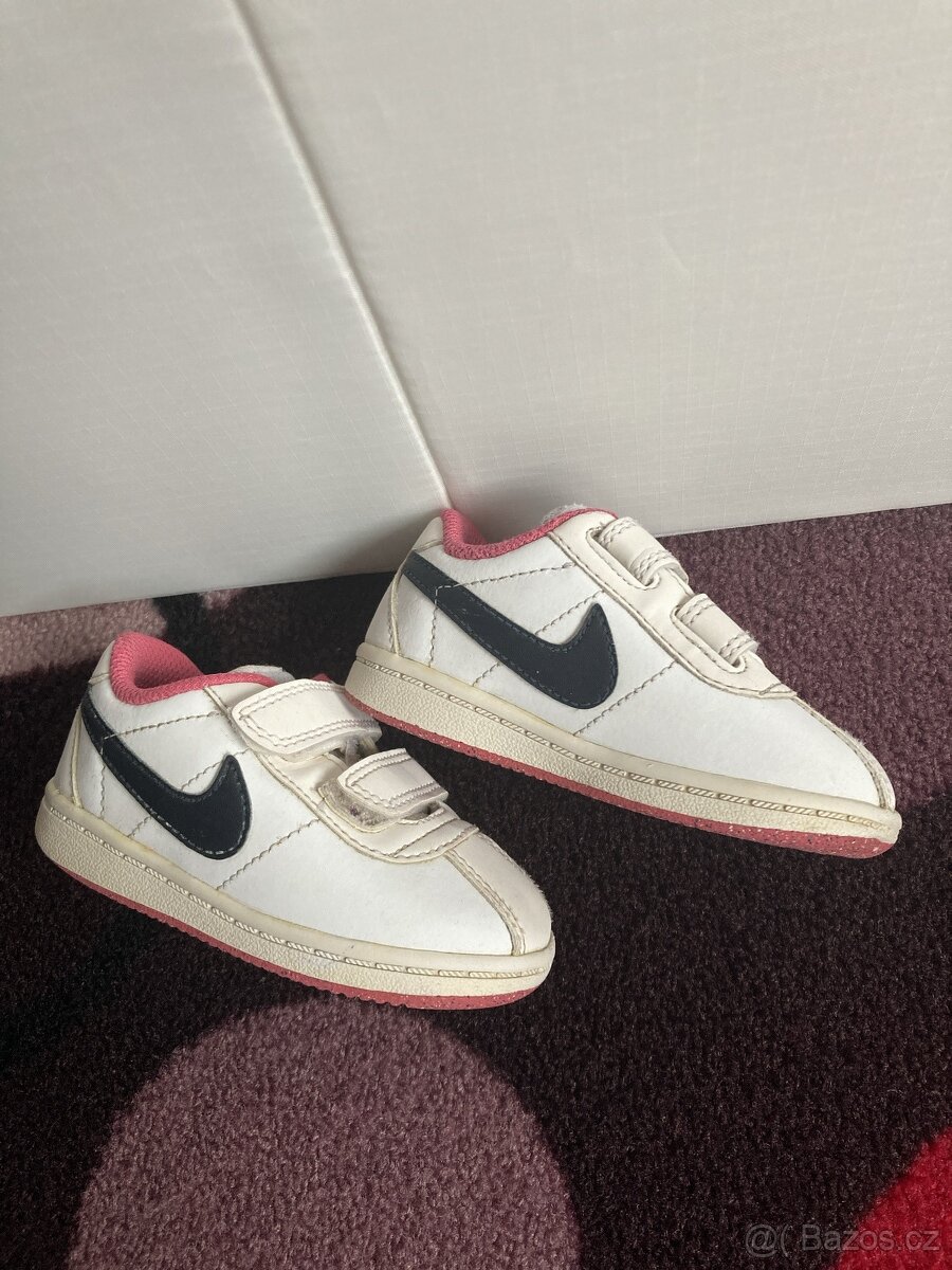 Dětské tenisky Nike vel. 21