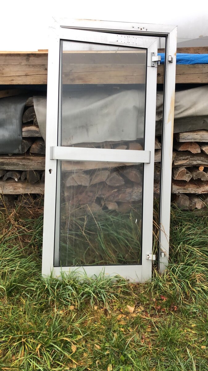 Dveře prosklené - ocelové