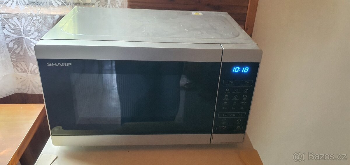Mikrovlnka SHARP