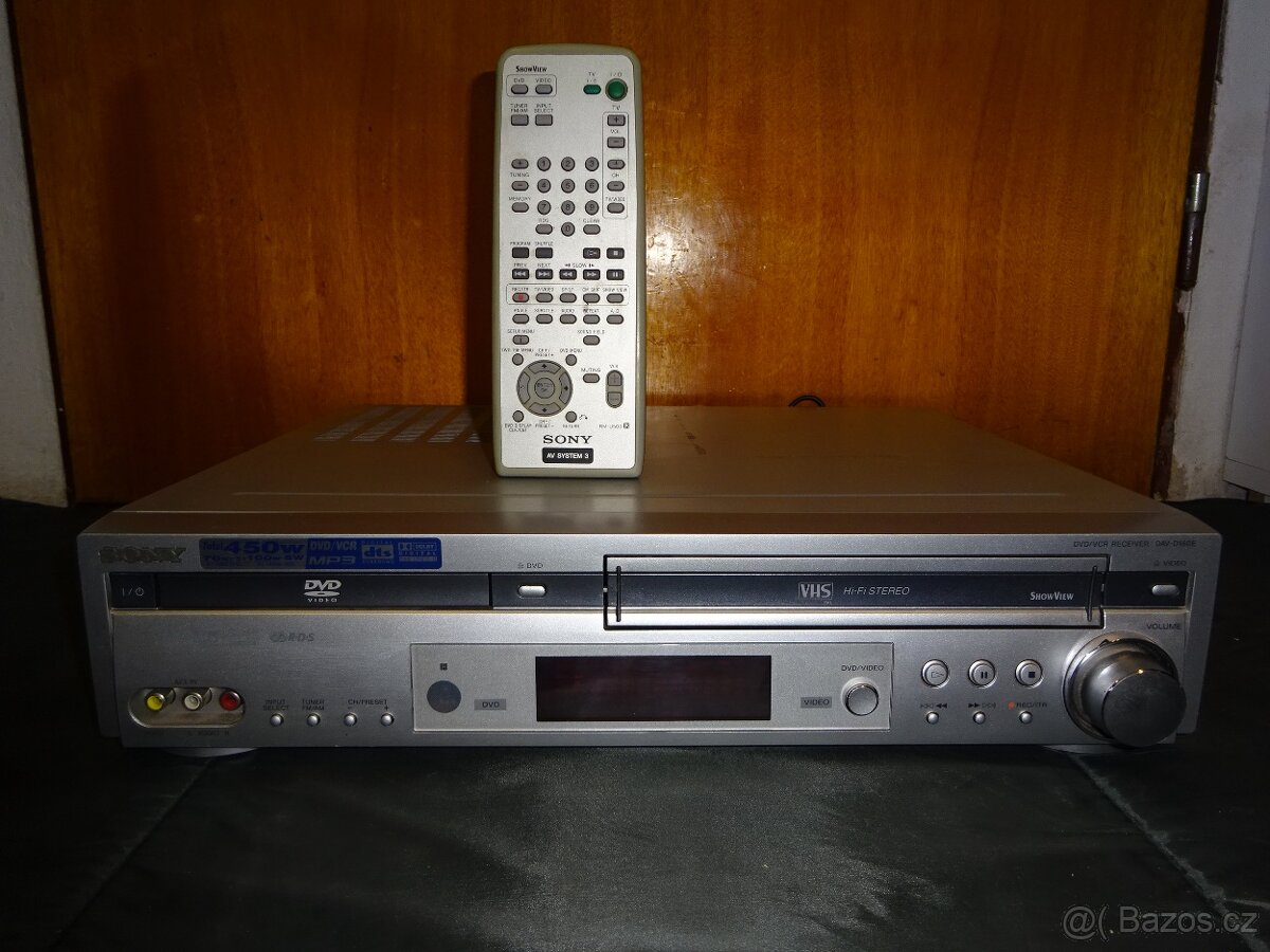 DVD a VHS receiver SONY DAV-D150E