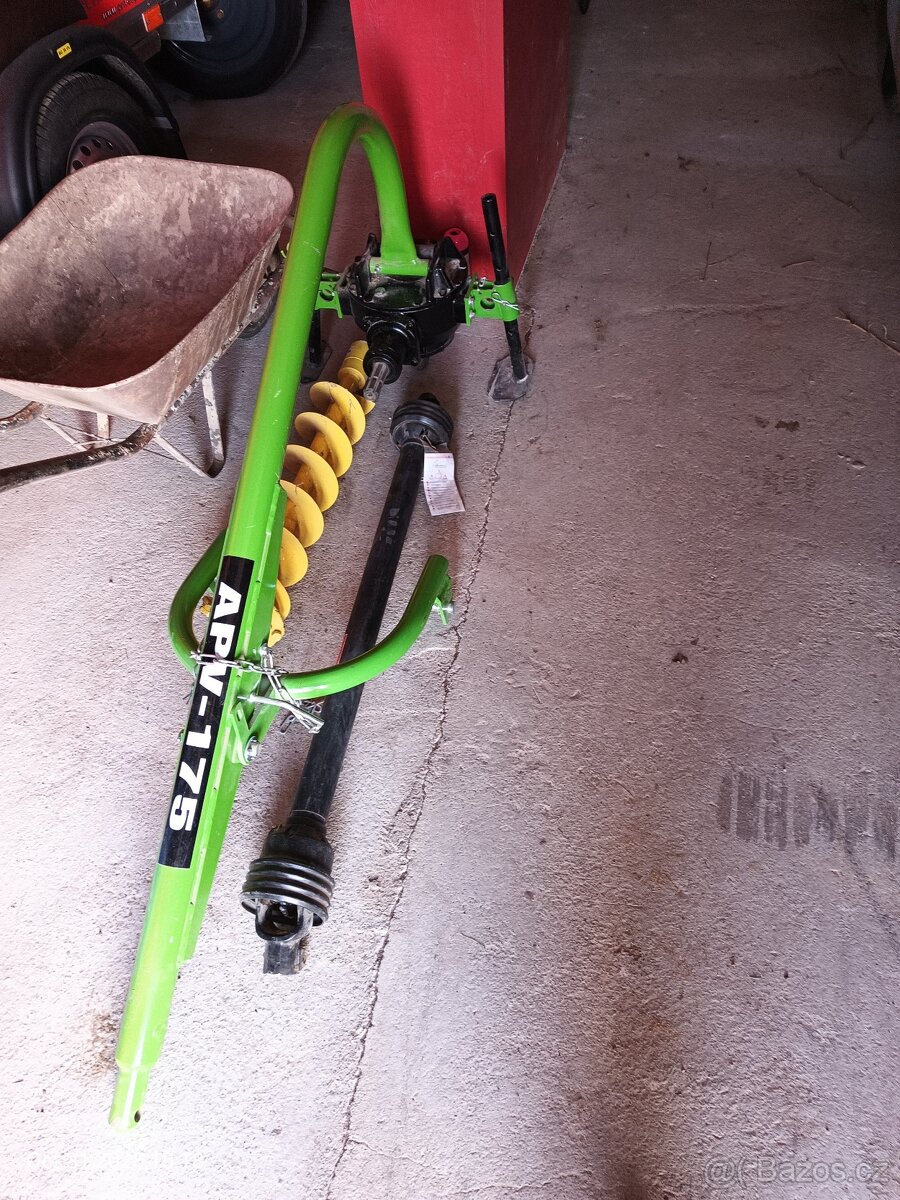 Půdní vrták APV 175