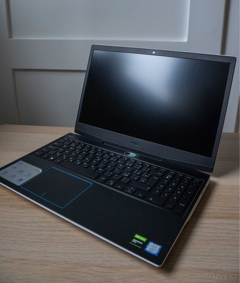 Herní Dell G3 3590 i5 / GTX 1650 / 8 GB RAM / 512 GB SSD