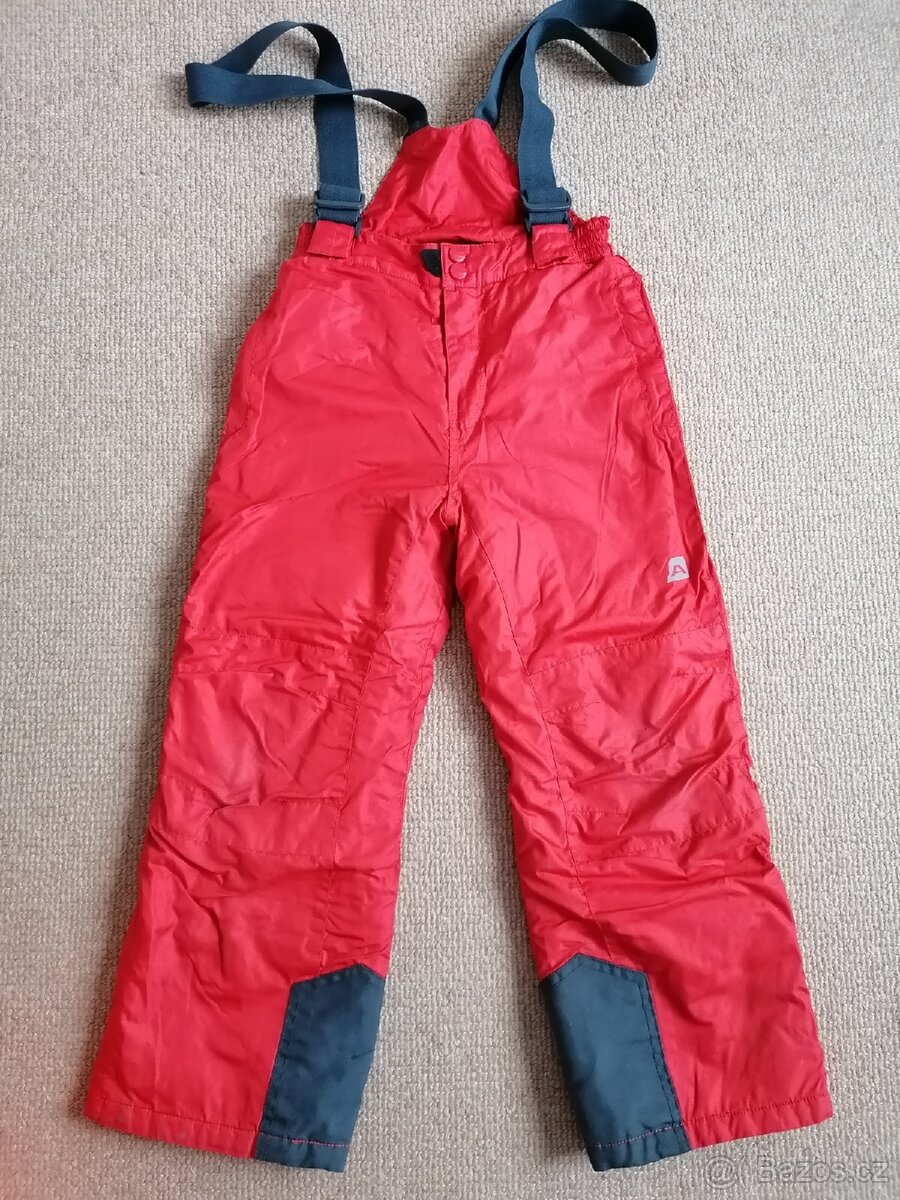 ZIMA: Červené lyžařské kalhoty zn. AlpinePro, v. 128/134