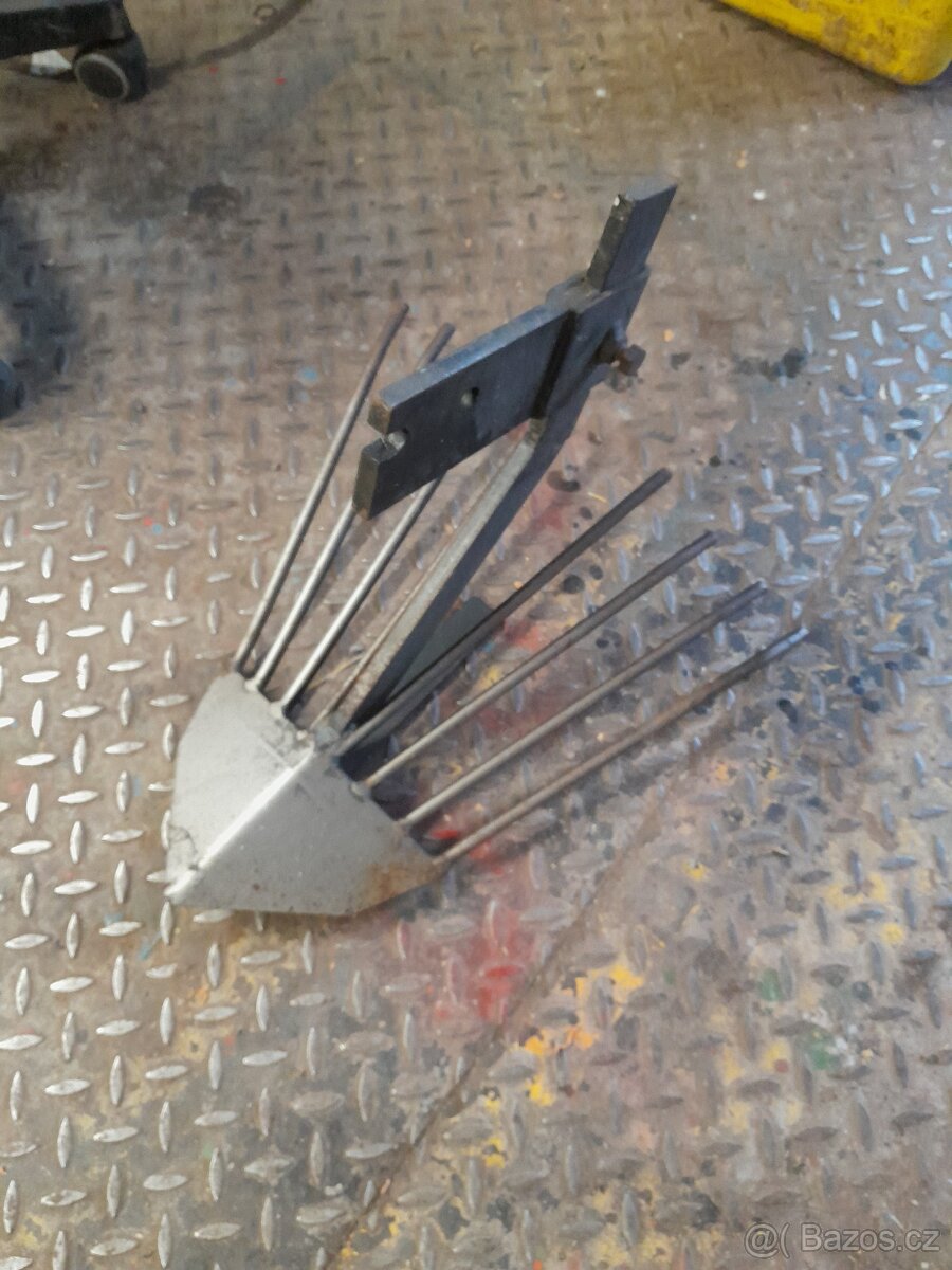 Vyoravač brambor vari