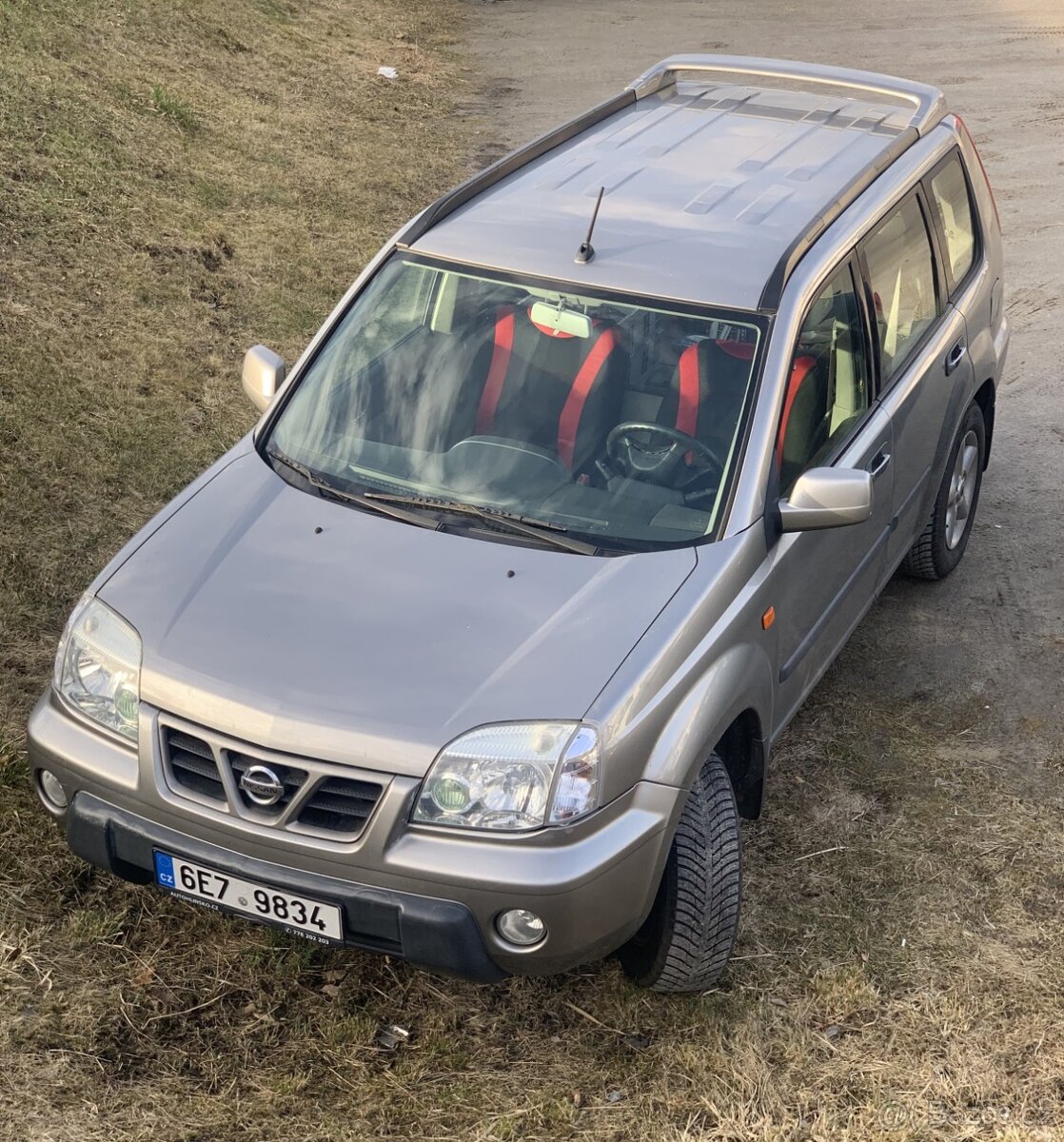 Nisan X trail 2,0 LPG