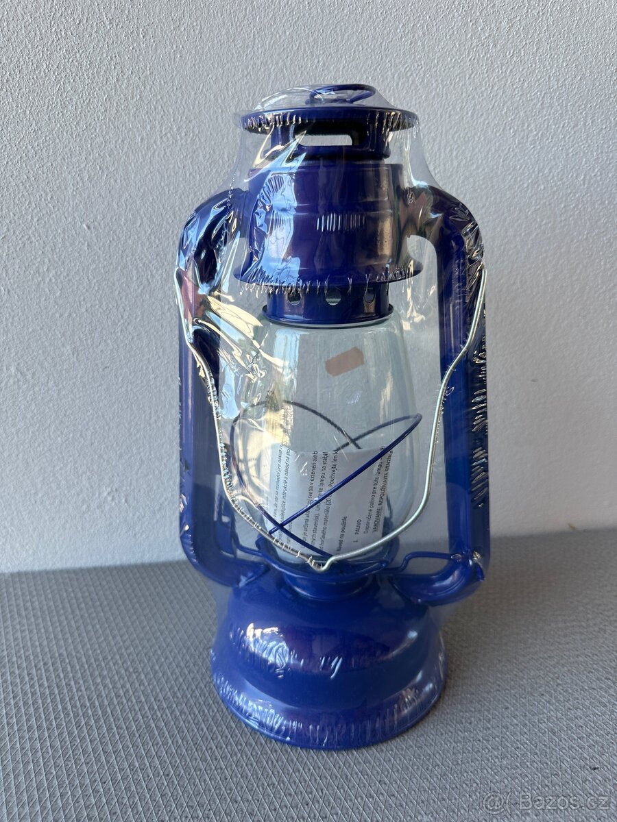 Nová petrolejová lampa