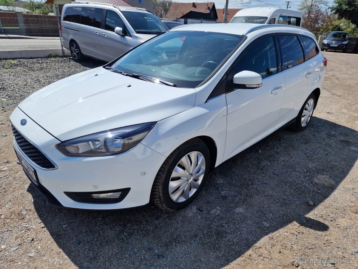 Ford Focus Combi 1.0 Ecoboost motor KO