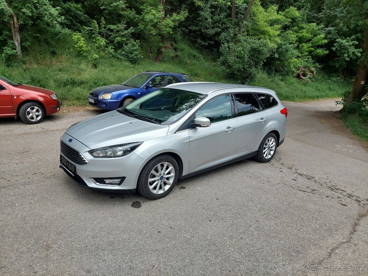 Ford Focus 1.6 16V, 88kw, rok 2015..