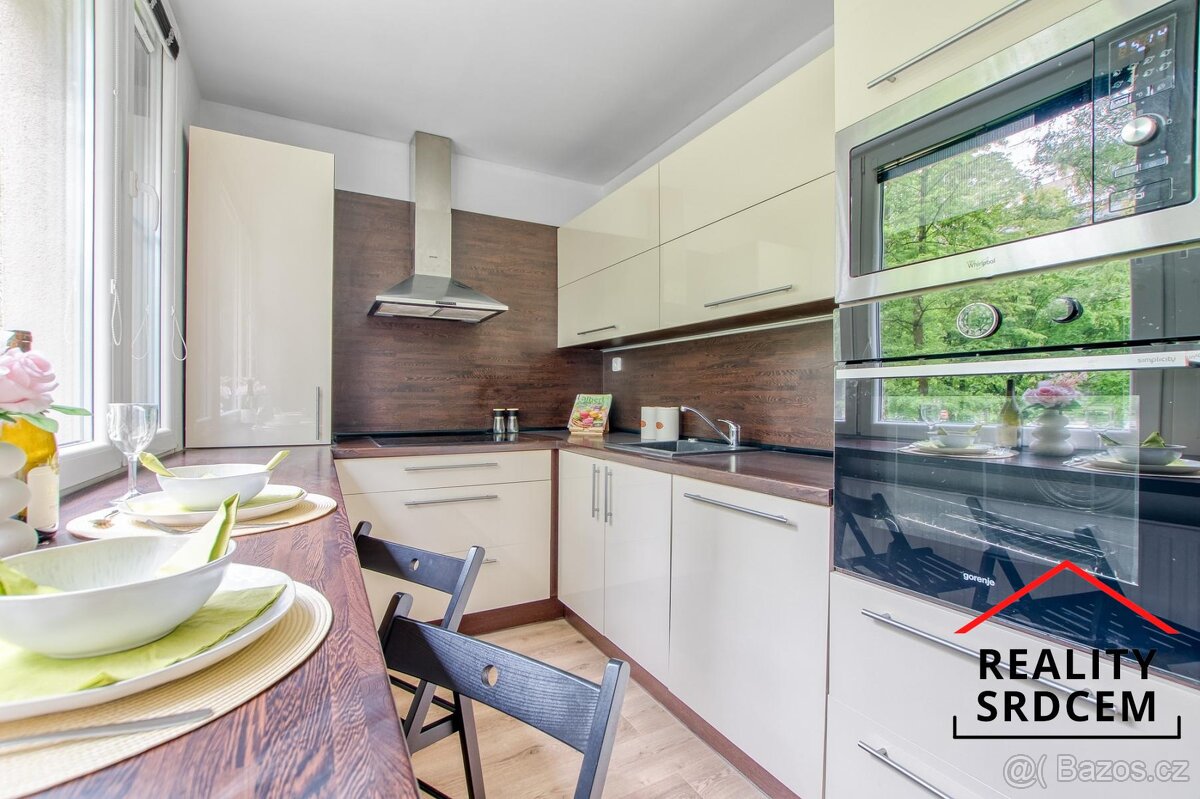 Pronájem bytu v os. vlast. o velikosti 3+1+/74 m2 na ul. Čsl