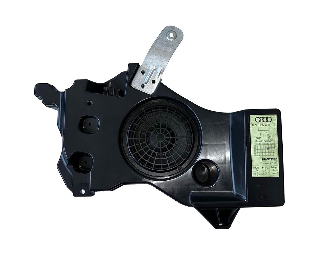 Subwoofer zesilovač 8P4035382 Audi A3 8P sportback r.v. 2006