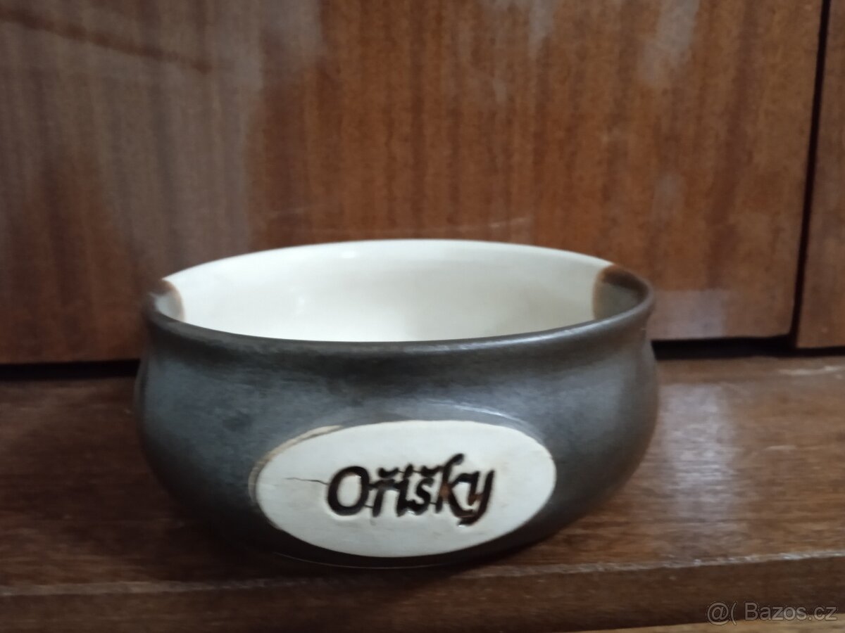 Na oříšky