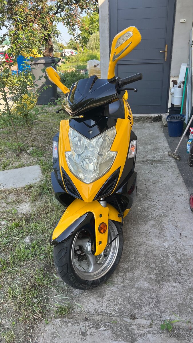 Skutr 125