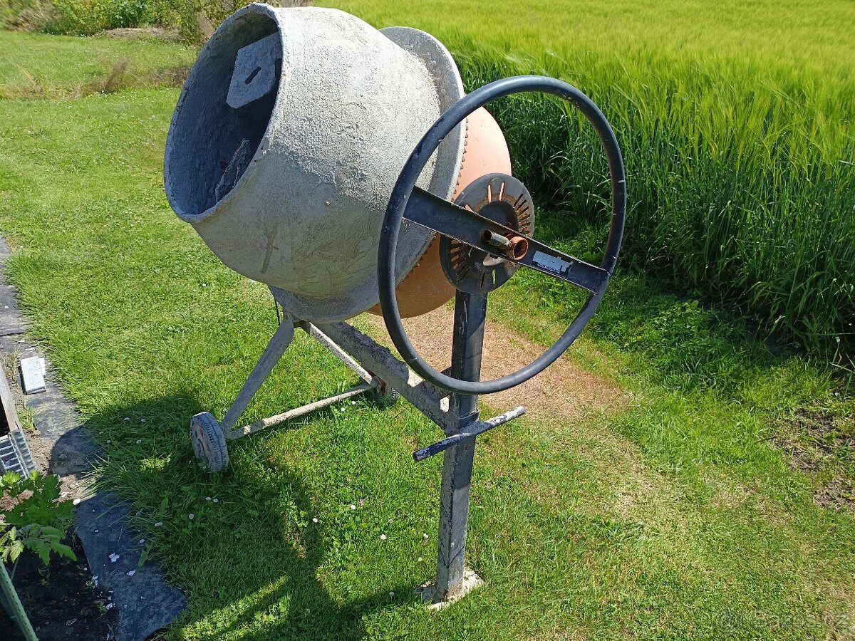 Míchačka na beton