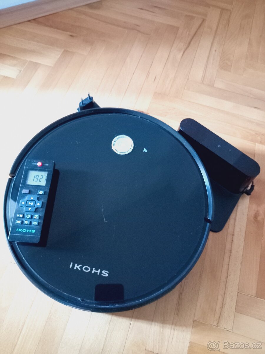Robotický vysavač s mopem IKOHS