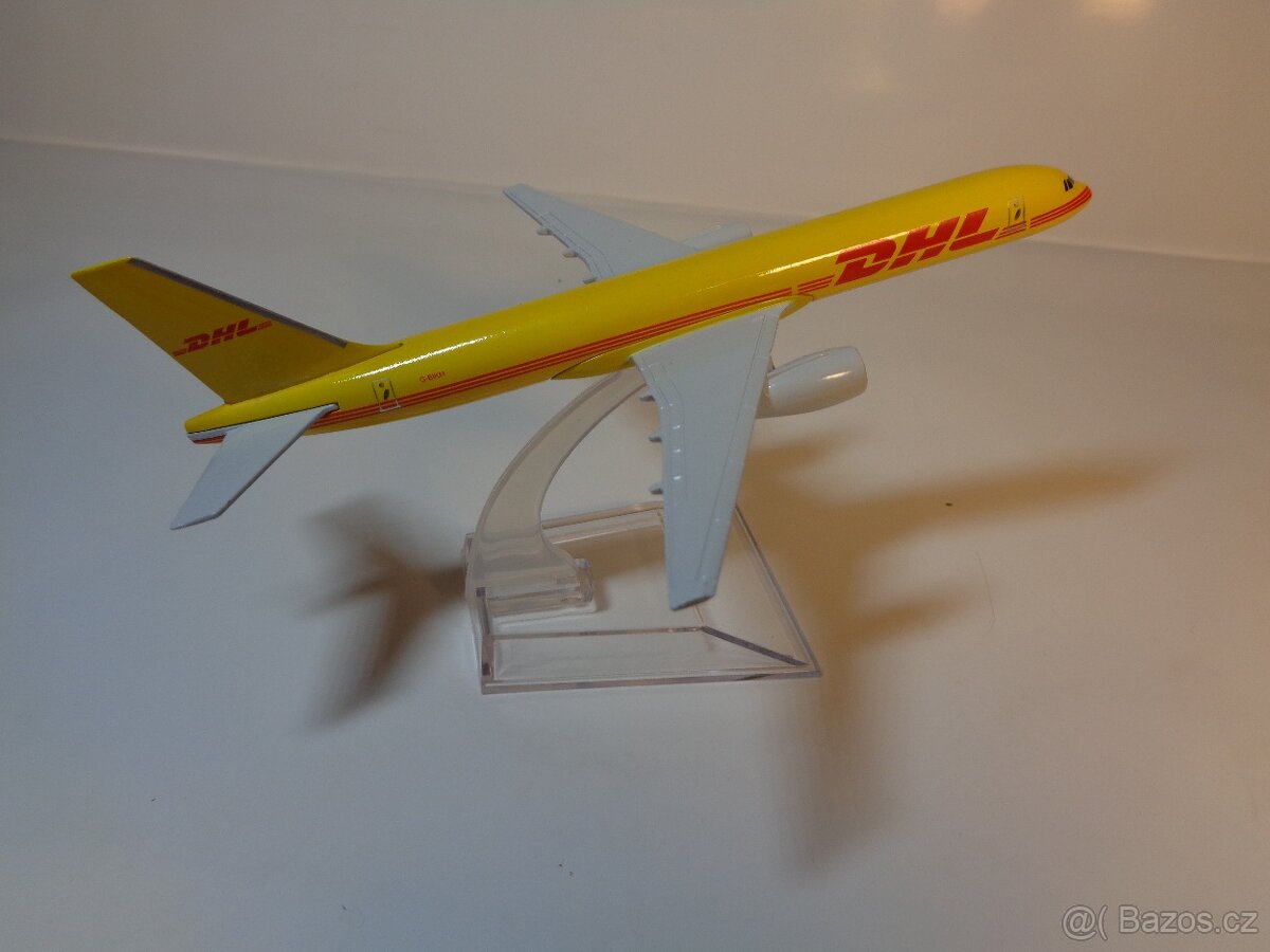 Kovový model - Boeing 757 - DHL
