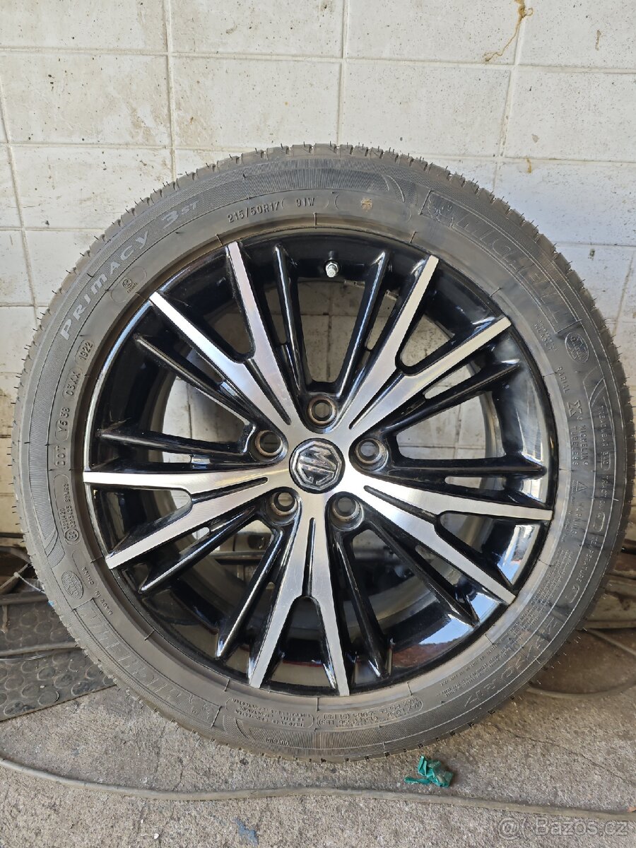 Michelin 215/50 R17 letní