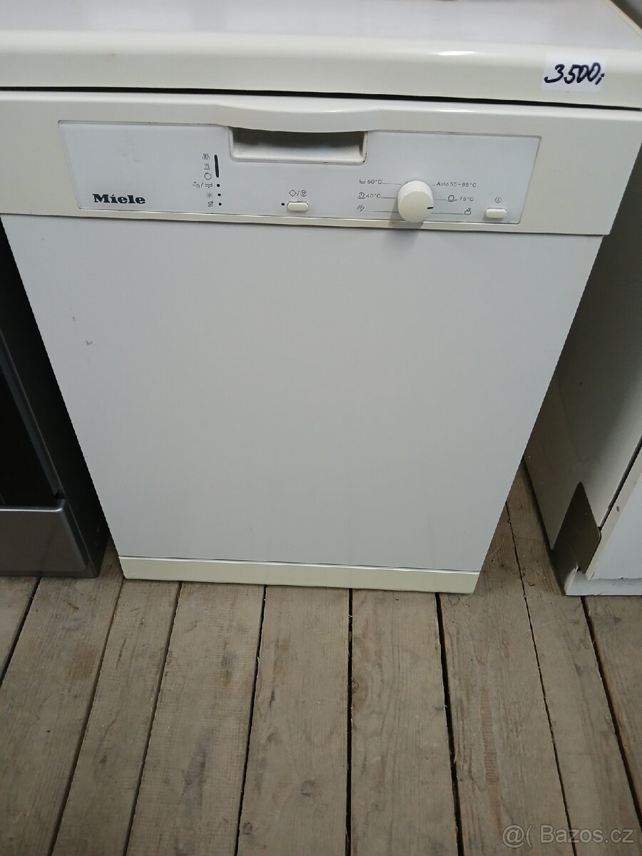 Myčka nádobí Miele