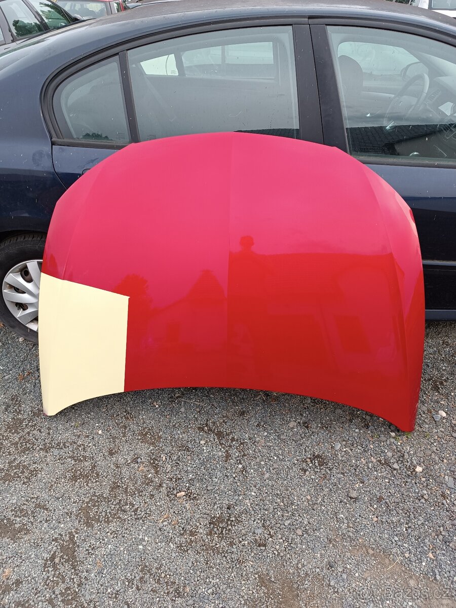 Přední kapota Seat Leon FR