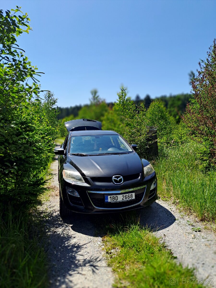 Mazda cx7 2011 2.2 diesel 127kw Má najeto 215000 Plná výbava