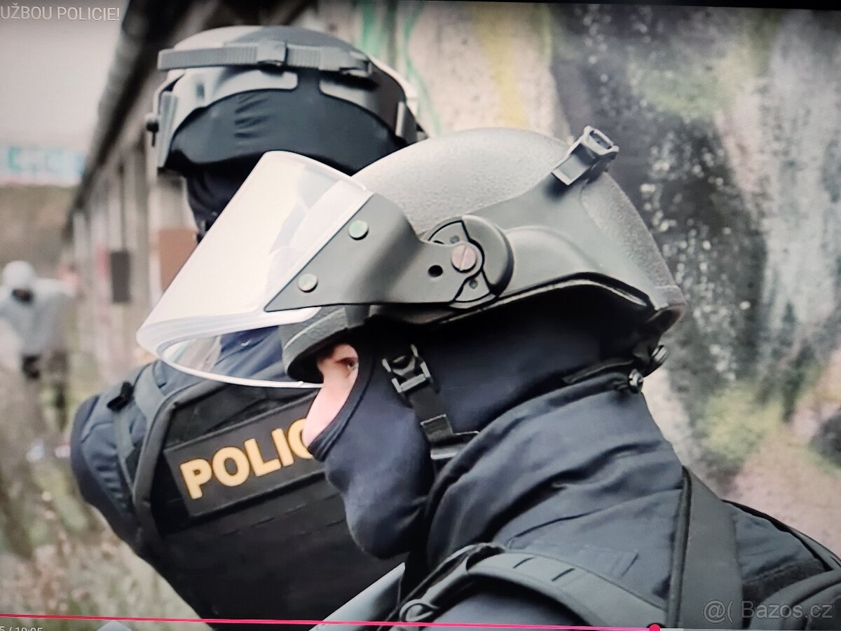 přilba policejní balistická taktická neprůstřelná samopal