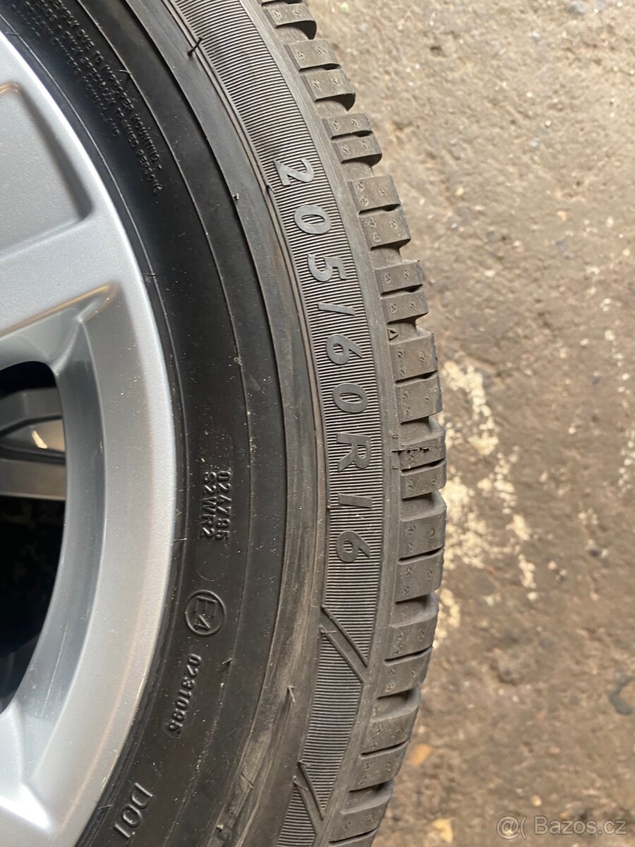 205/60R16