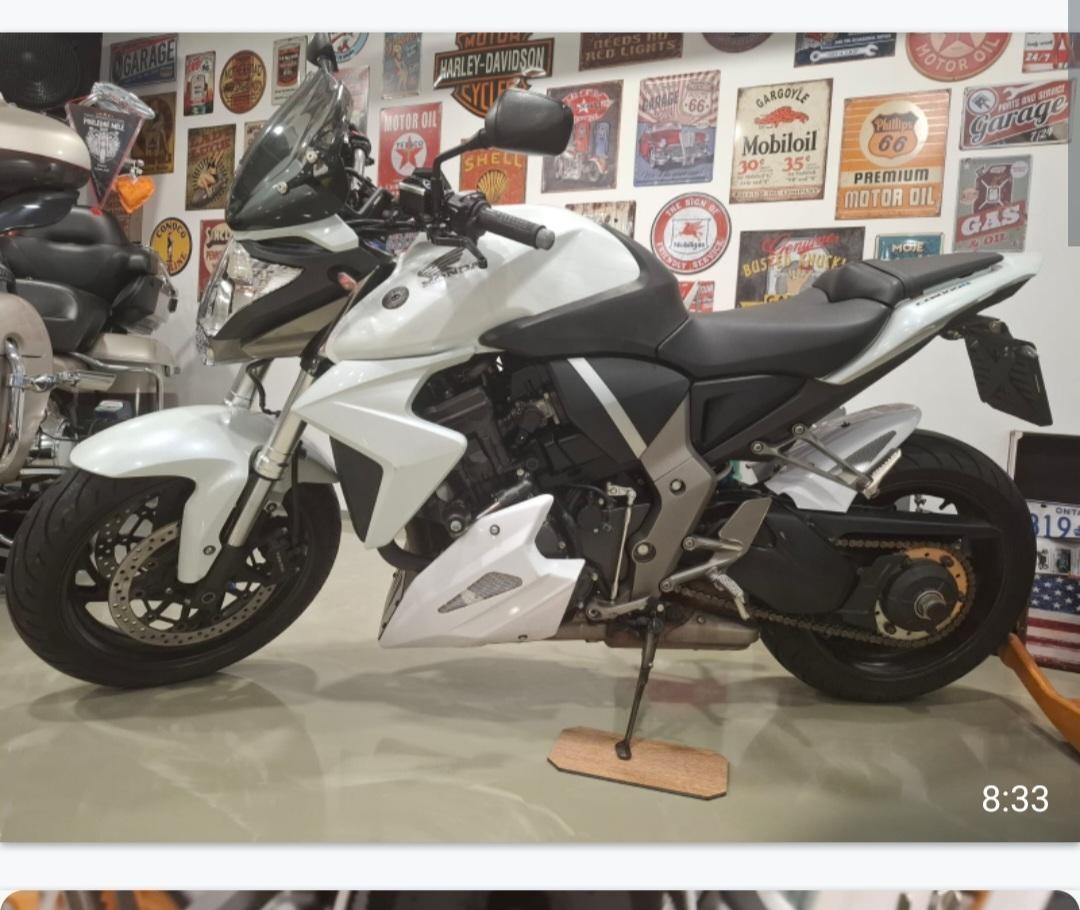 Honda cb 1000r (sc60e)