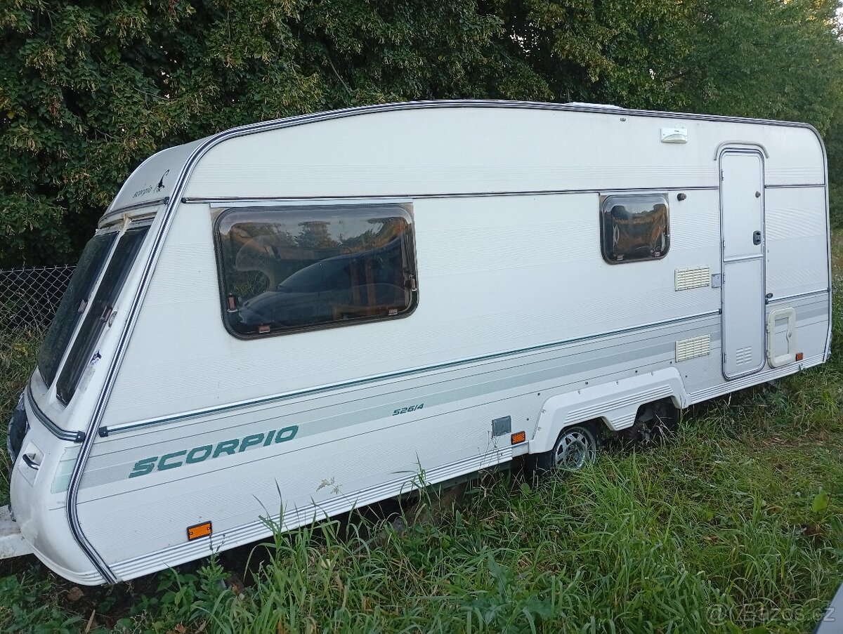 Dvouosý KARAVAN BAILEY SCORPIO 526/4 Pevné stání