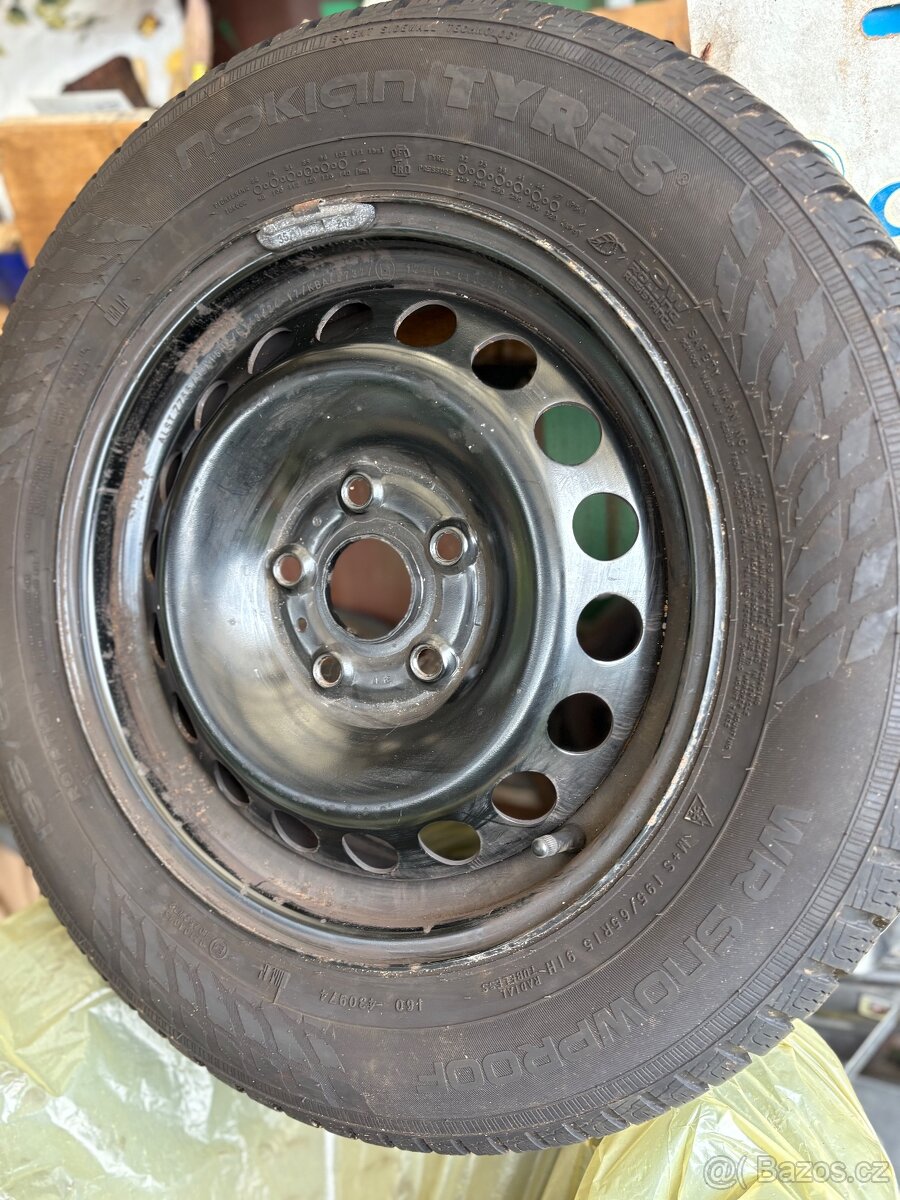 Prodám 4x obutá zimní Škoda-vw